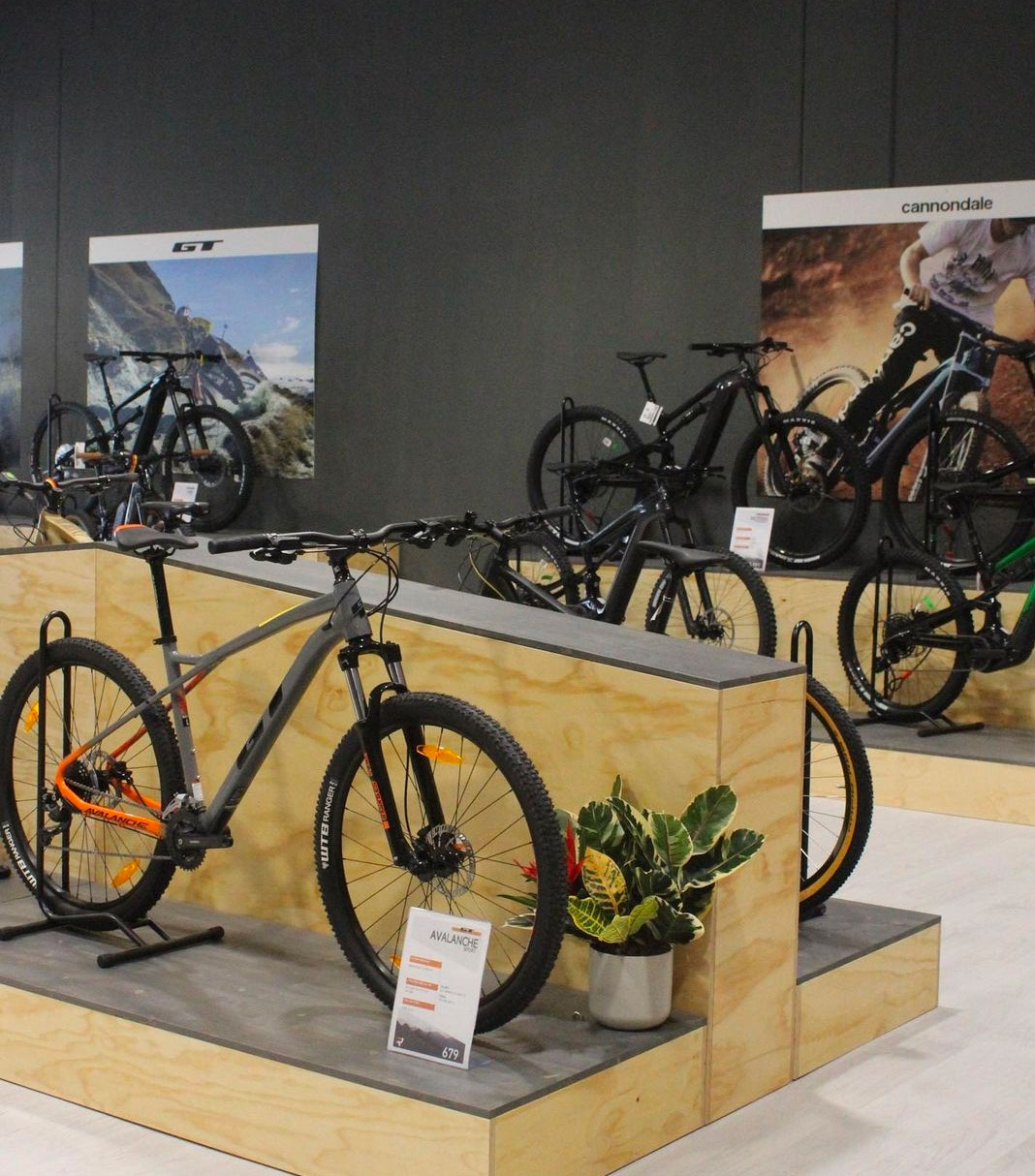 Chi Siamo - Rebel Bike Mortirolo Compra o Noleggia E-Bikes al top di gamma